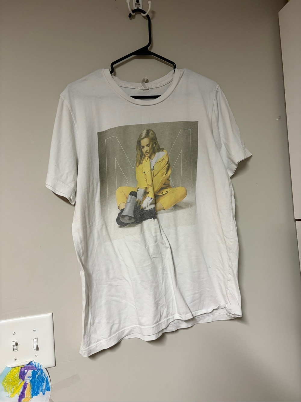 Rare Anne-Marie Euro Official Merch Tee Pop Icon Music Ladies Large